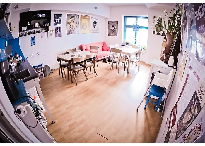 Hostel Bemma - Ozonowane Pokoje *