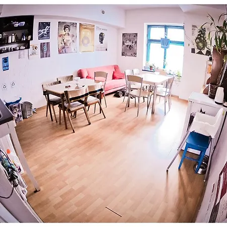 Hostel Bemma - Ozonowane Pokoje *